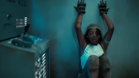 Cheiro de Despedida - Ludmilla e Veigh Ludmilla e Veigh - Cheiro de Despedida